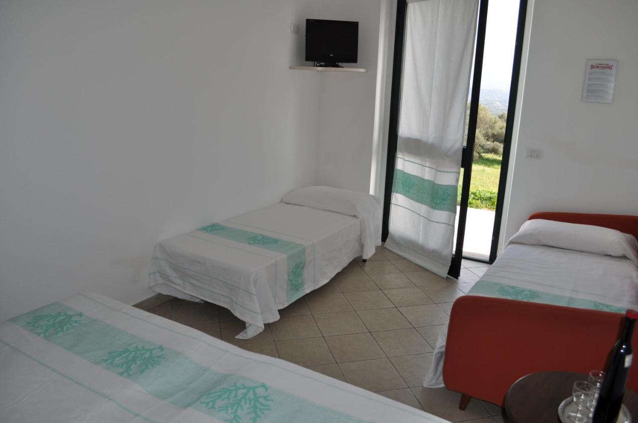 Bed and Breakfast La Striscia Larga à San Pasquale Extérieur photo